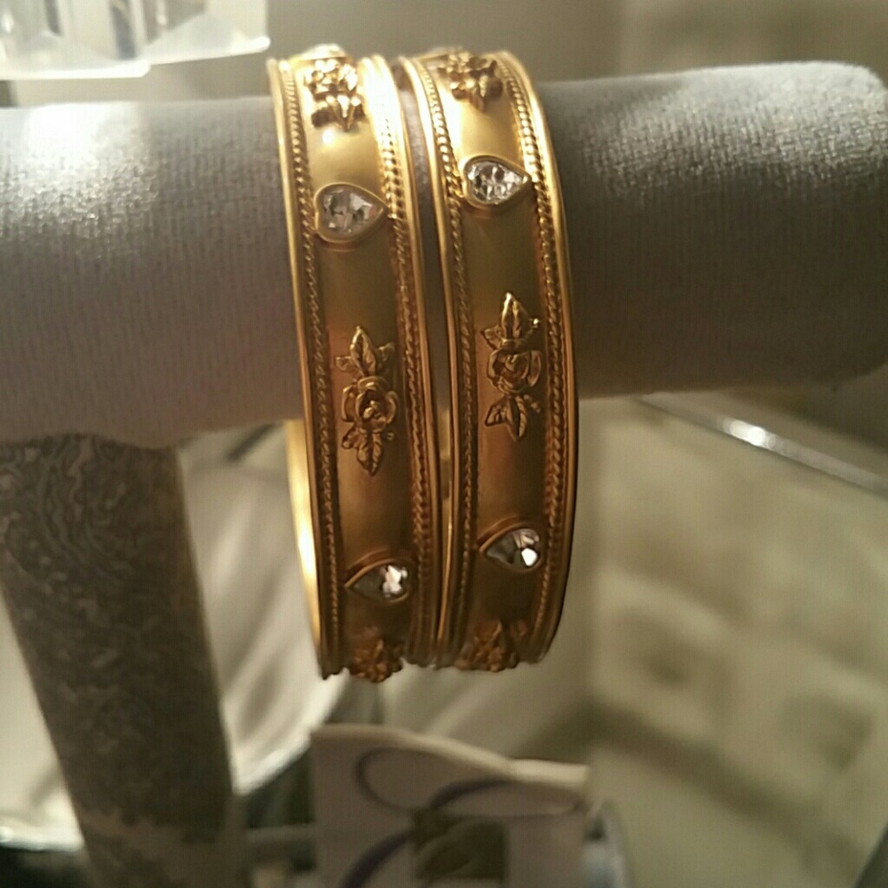 COPY - Elizabeth Taylor 💗 Vintage-Love Blooms Bangles
